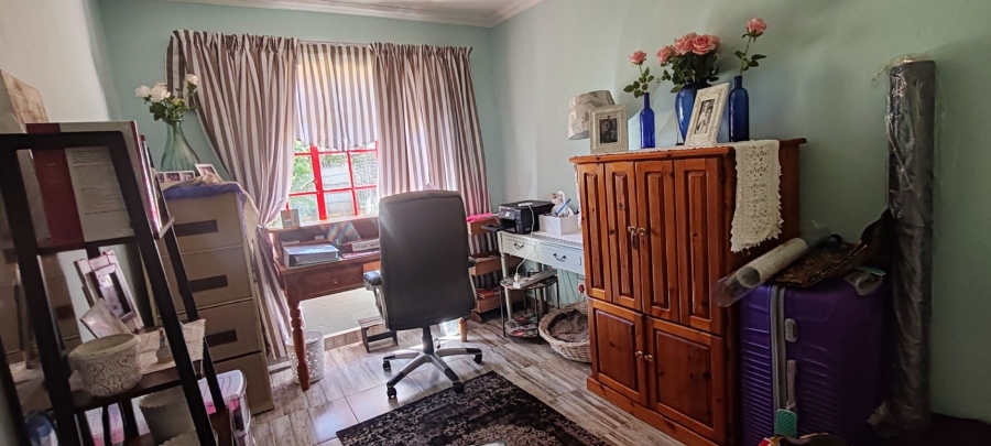  Bedroom Property for Sale in Hartbeespoort Rural North West